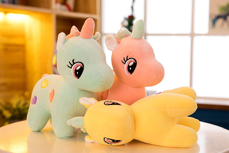 The Enchanted Craze of Unicorn Patterns in Doll Accessories插图