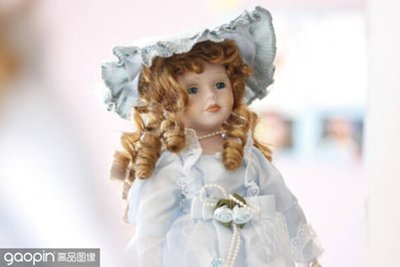 The Enchanting World of Doll Clothes: A Closer Look插图2