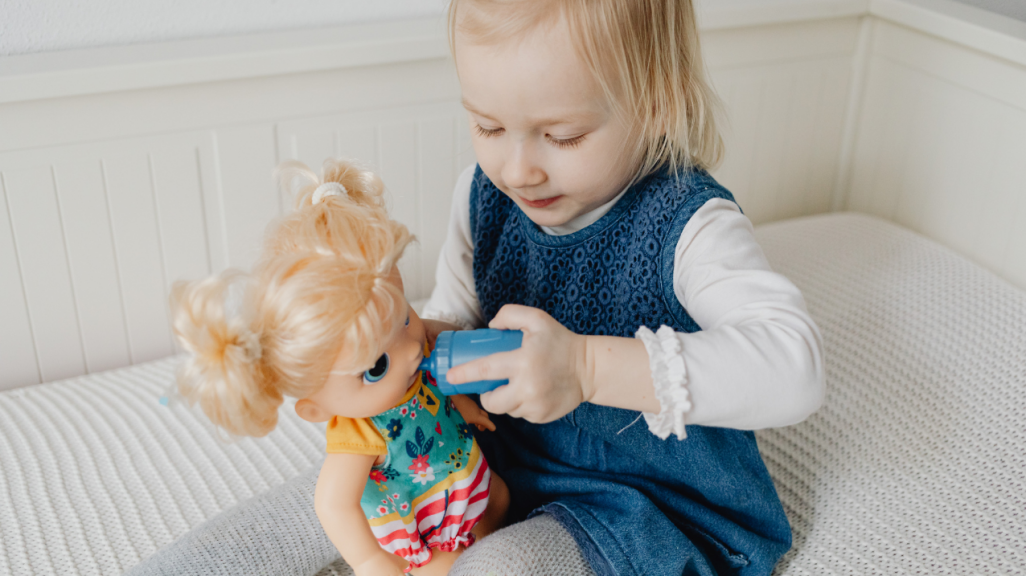 How to Make Your American Girl Doll Hair Better ?插图 How to Make Your American Girl Doll Hair Better ?插图